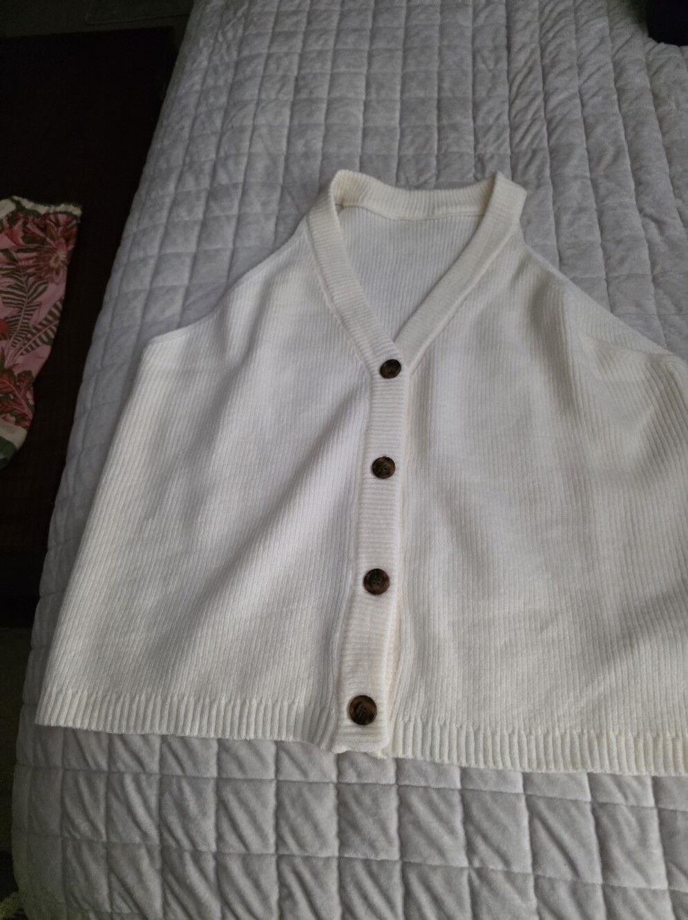 SHEIN Cream Button-Front Knit Sweater Vest